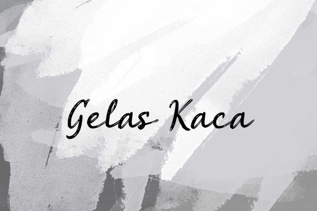 G Gelas Kaca Font | wepfont | FontSpace