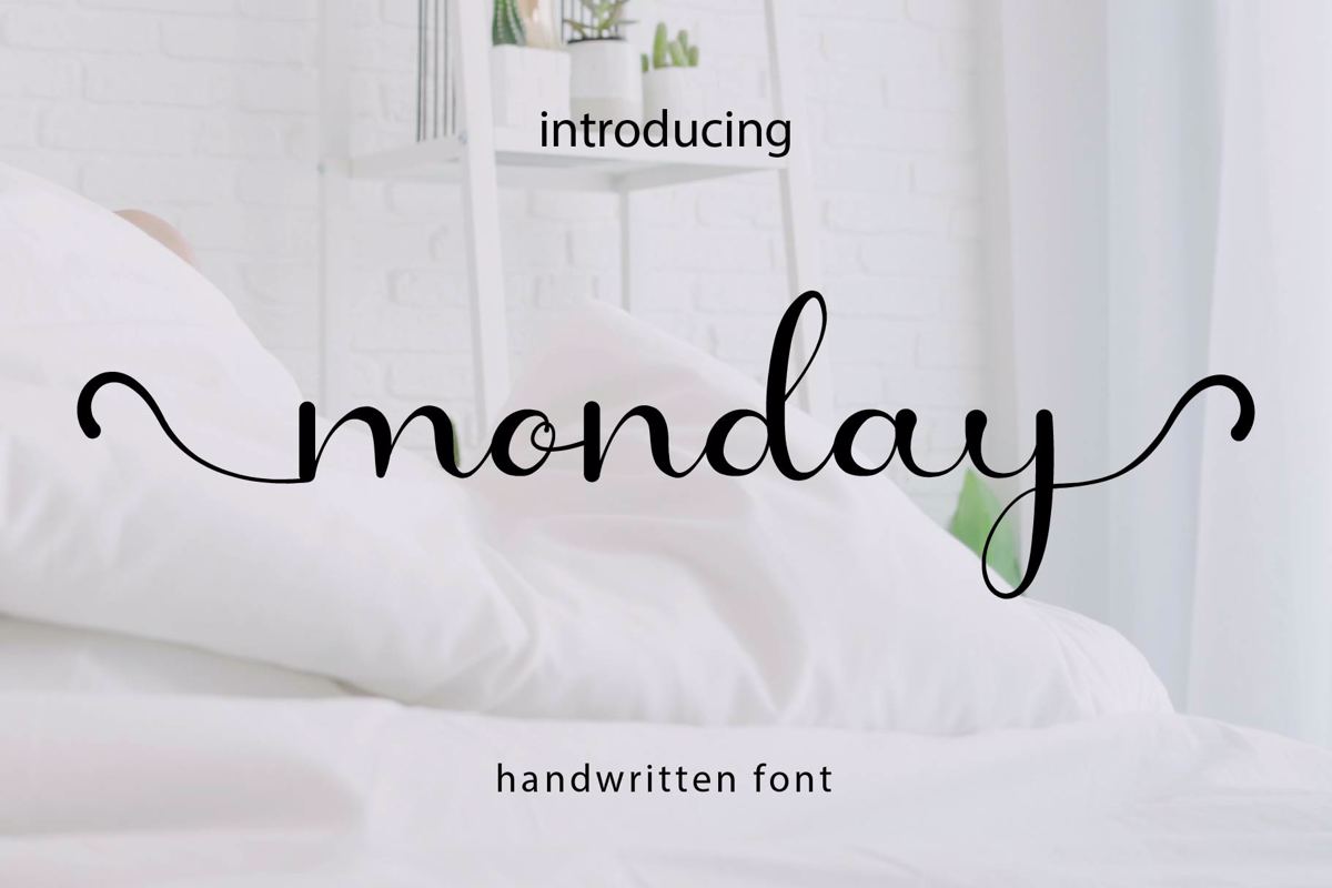 Monday Font | Densu Creative | FontSpace