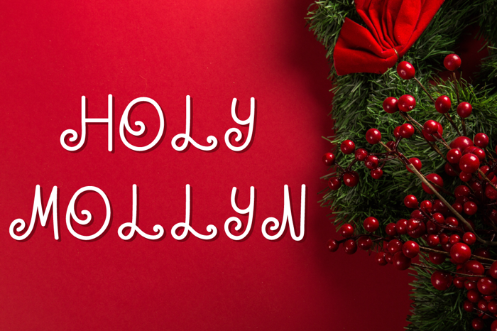 HOLY MOLLYN Font