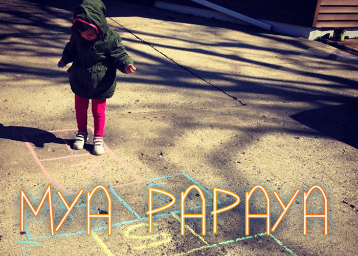 Mya Papaya Font poster