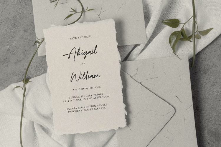 Preview of Beyond Dreams Font