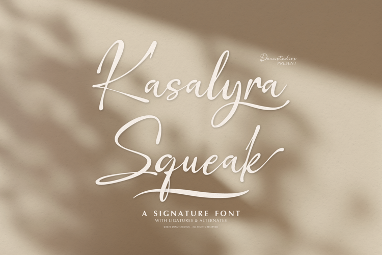 Kasalyra Squeak Font