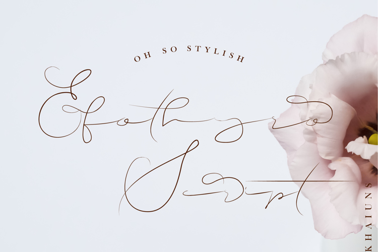 Efothyro Script Font
