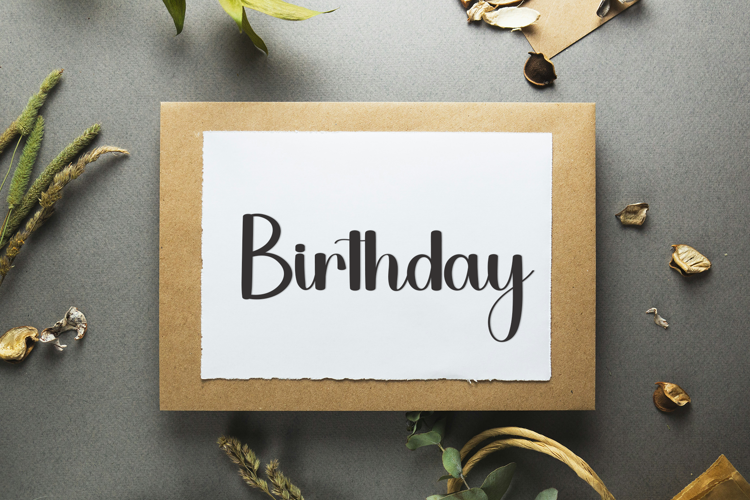 Preview of Somedays Font