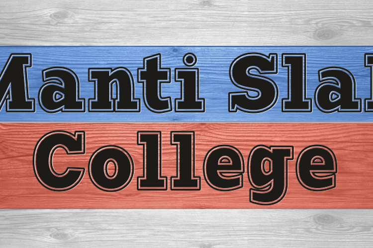 Manti Slab College Font