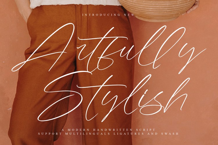 Preview of Artfully Stylish Font