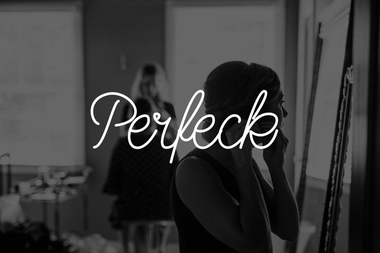 Perfeck Signature Font