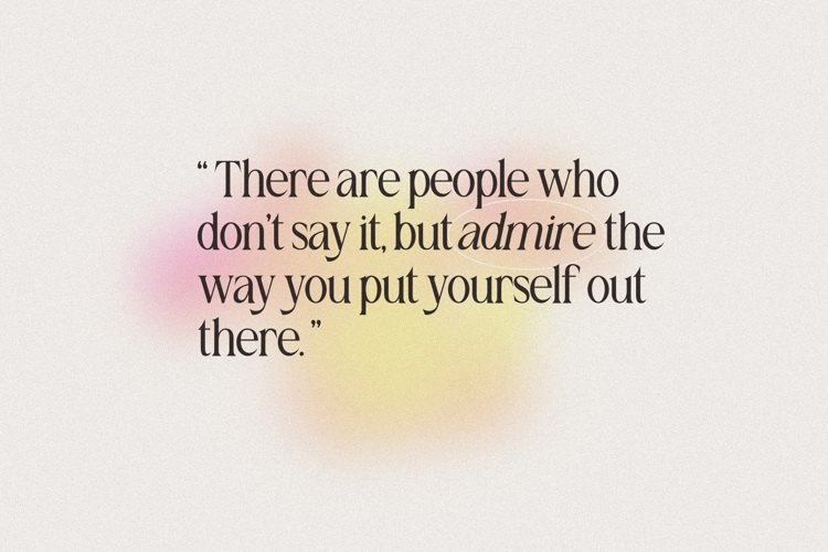 Preview of The Gold Bachelor Font