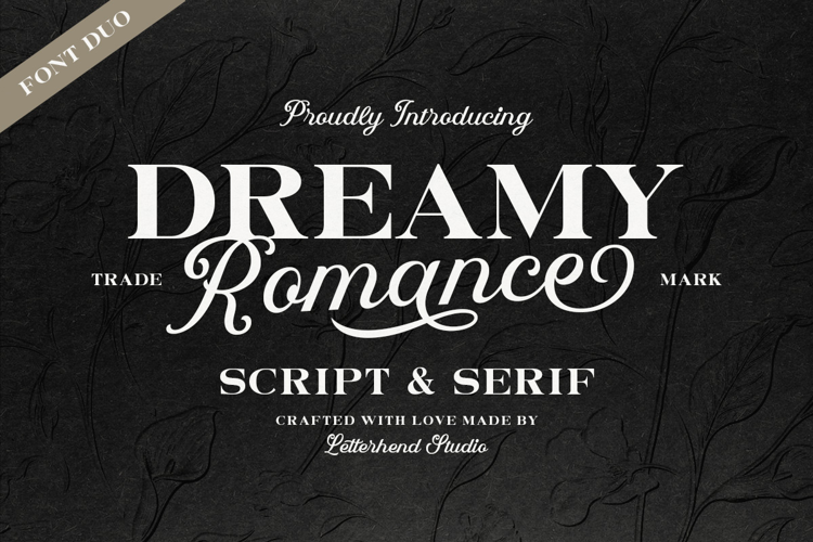 Preview of Dreamy Romance Font